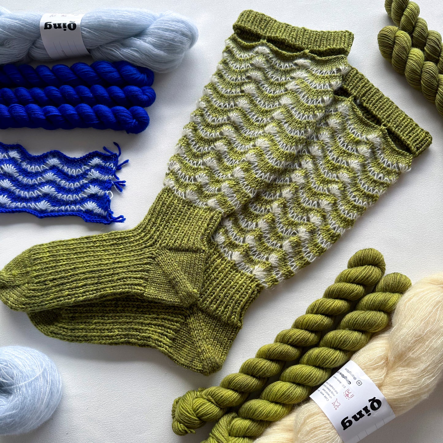 Simply Wave Long Sock Pattern - Download