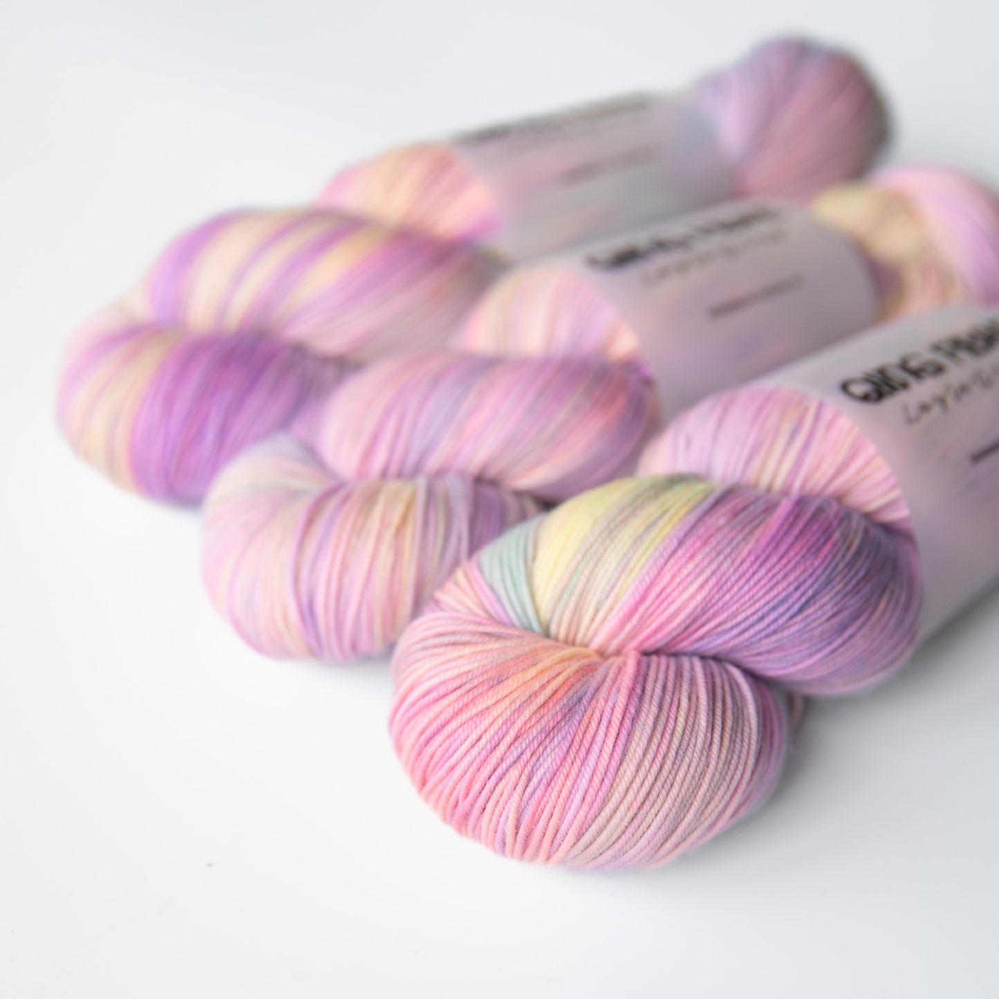 Dashing Fingering - Mother of Pearl
