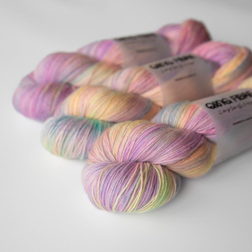 Dashing Sassy - Mother of Pearl
