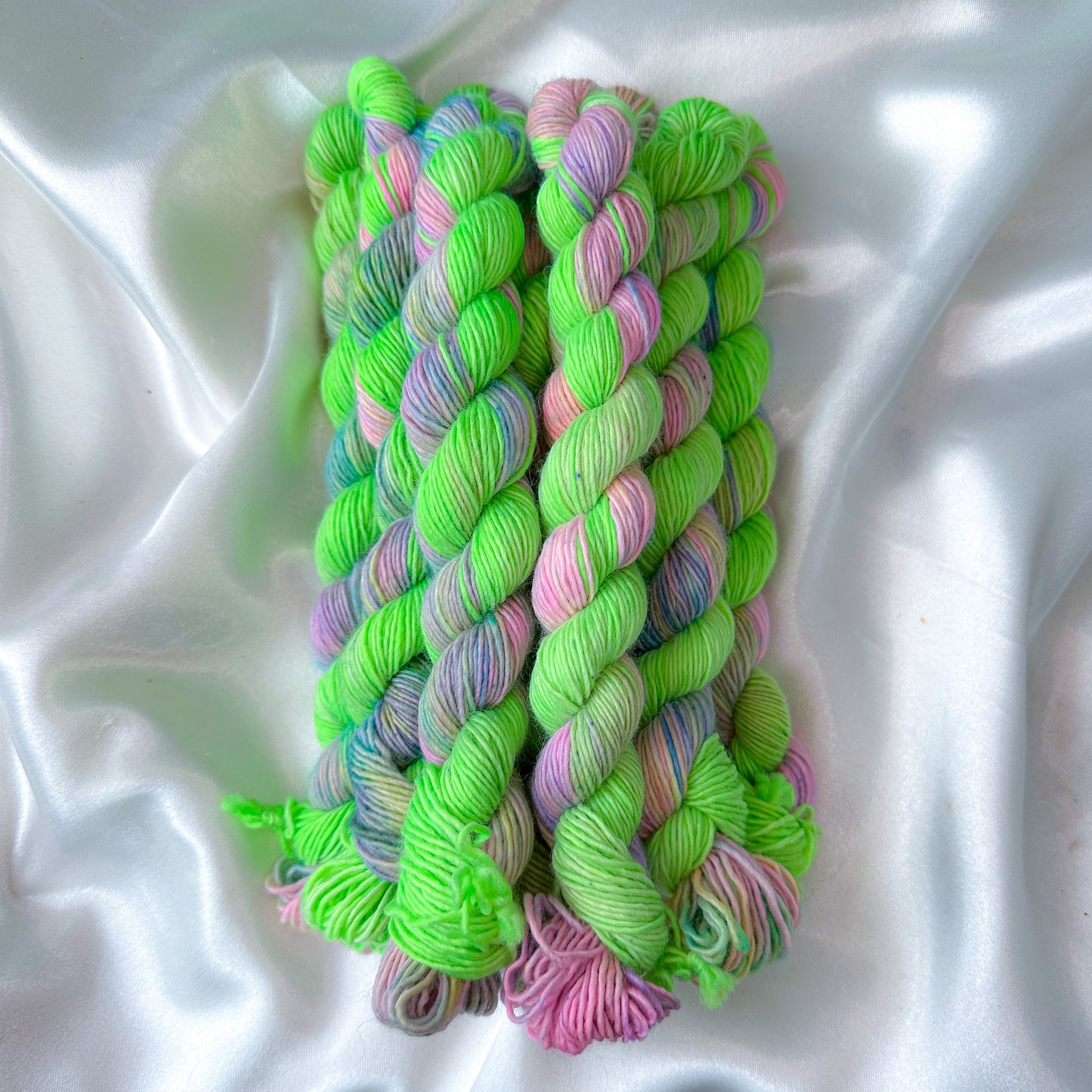 Merino Single Mini - Praying Mantis
