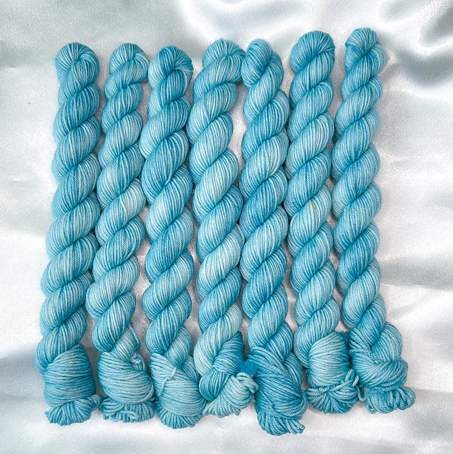 Merino Fingering Mini - Dart Frog