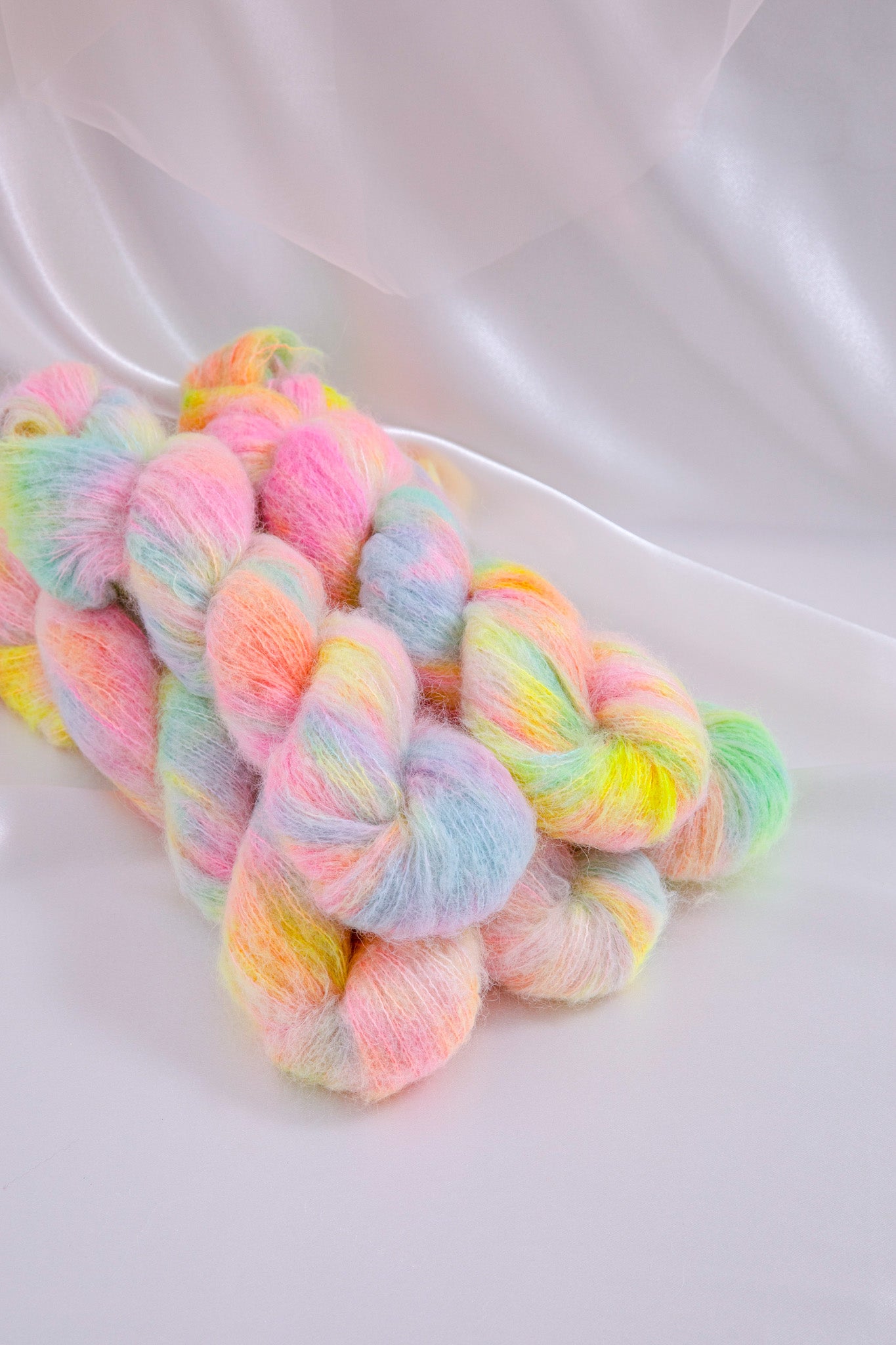 Suri Lace - Flying Saucer