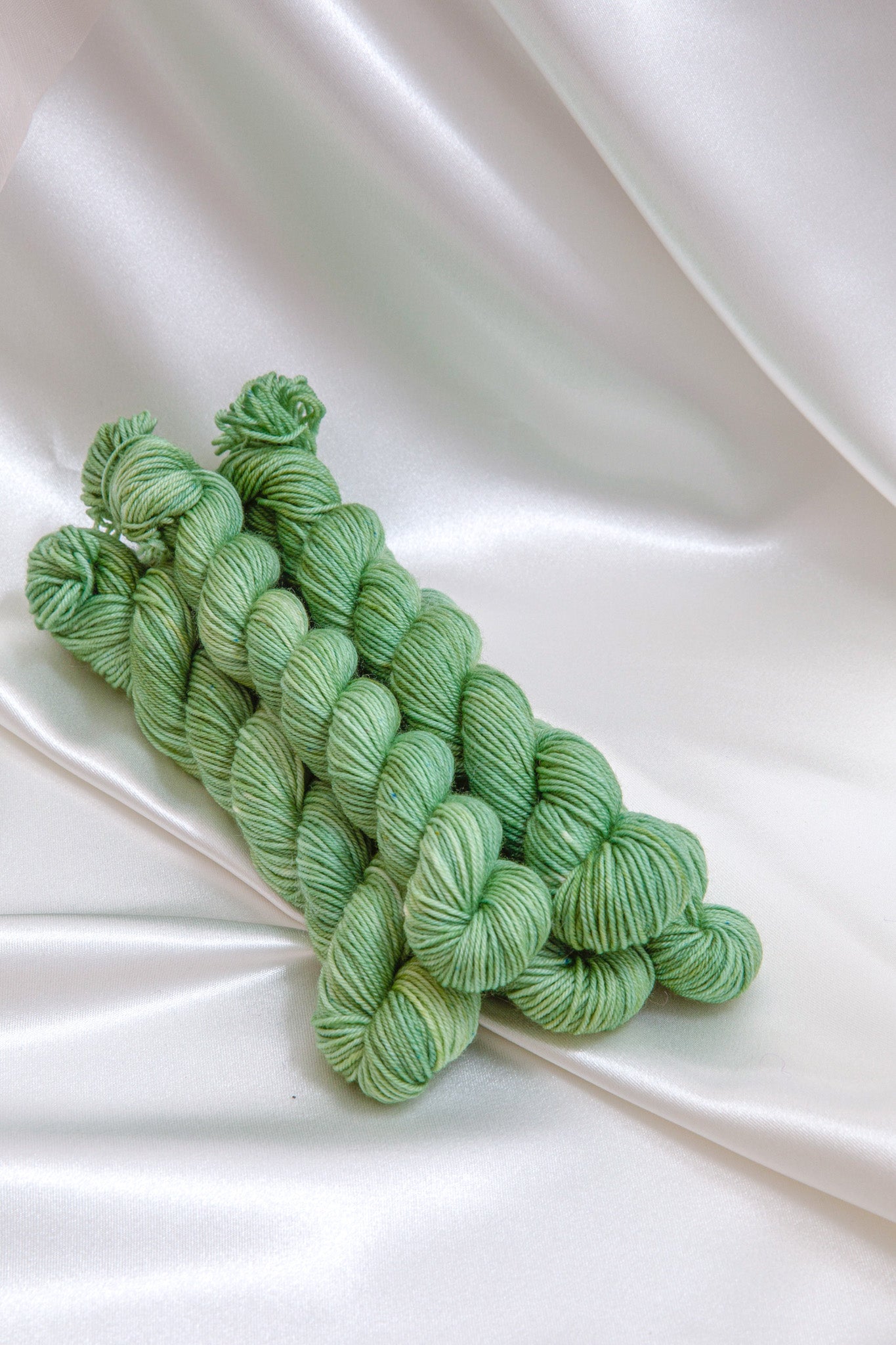 Mini Merino Fingering - Planet Express