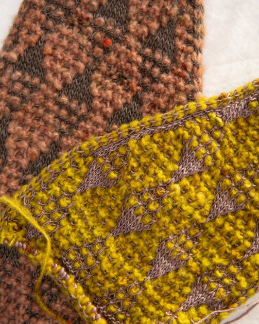 Introducing Harlequin Shawlette