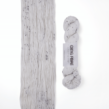 Dashing Fingering 50g - Platinum