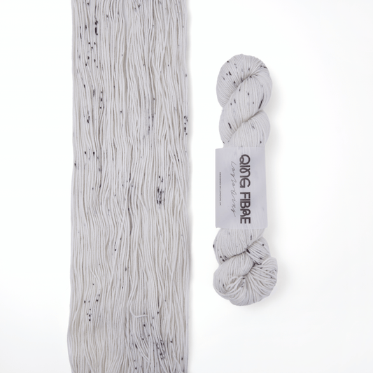 Dashing Fingering 50g - Platinum