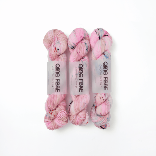 Dashing Fingering - Rose Tinted
