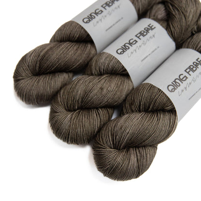 Dashing Fingering - Soot