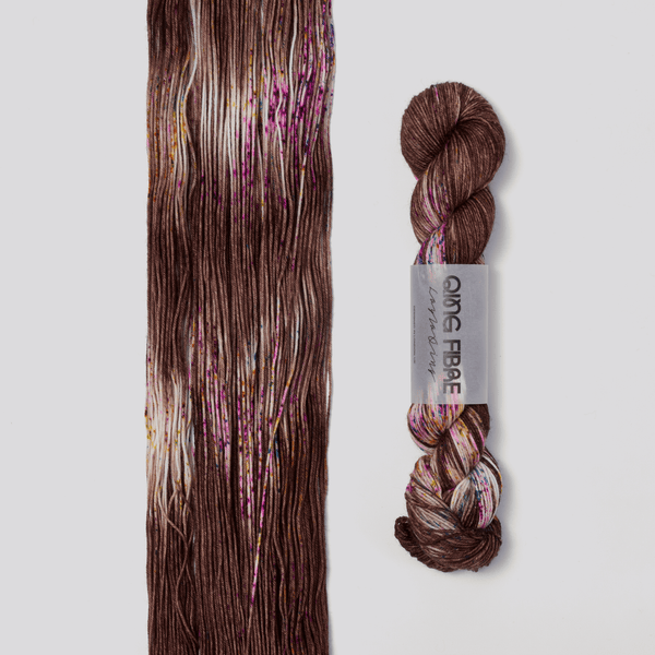 PRE-ORDER Dashing Fingering 50g - Velvet Revolt