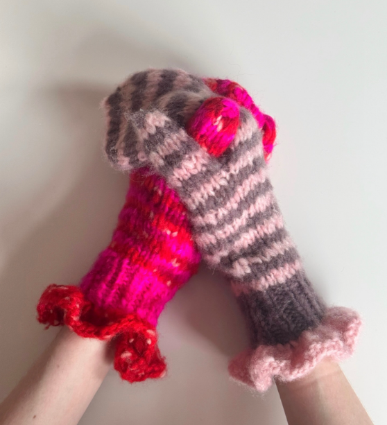 Frilled to Bits Mitts
