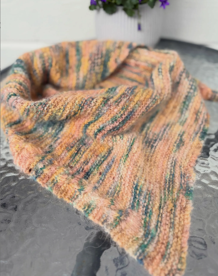 Serpentine Pavillion Shawl