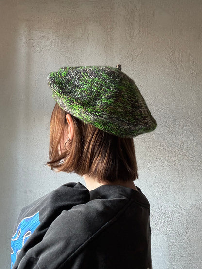 QF x Le Pull Studio Mystery Box -  Downtown Beret kit - REM and Rose Tinted