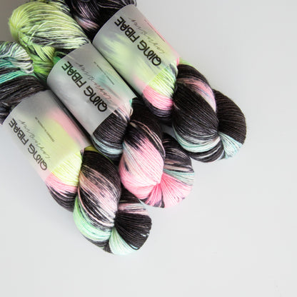 Dashing Sassy - Neon Noir
