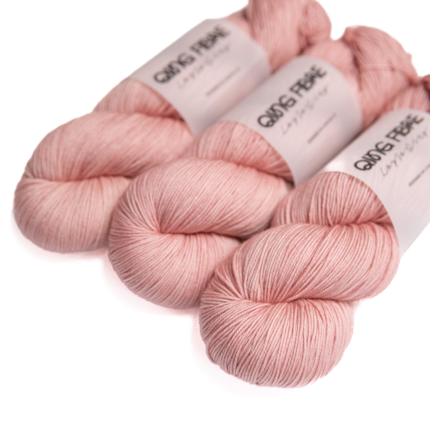 Dashing Fingering - Soft Clay