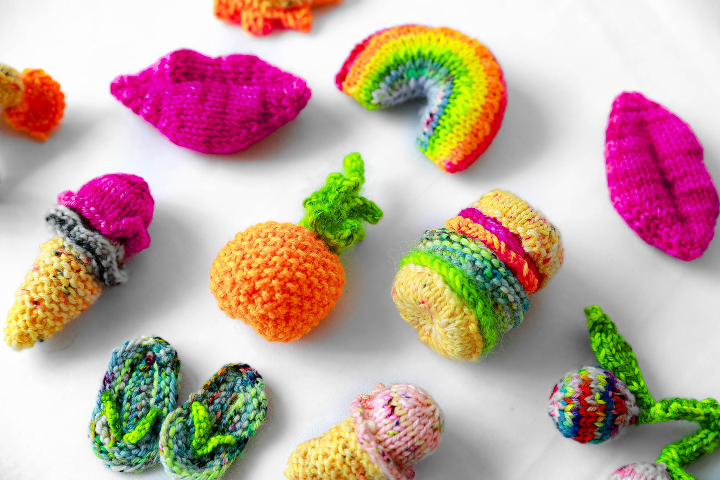 Mini Pineapple Pattern - Download
