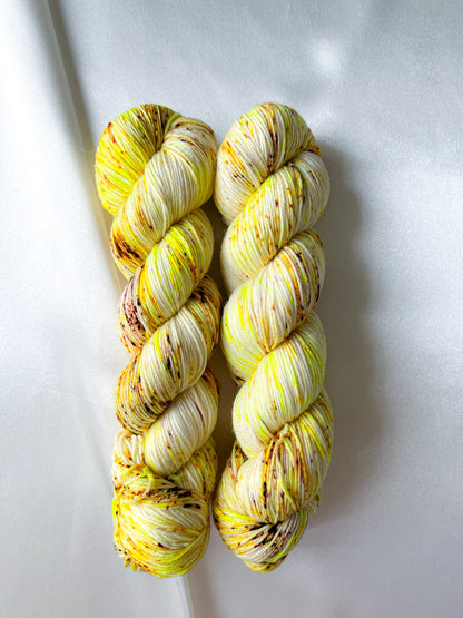 Dashing Fingering - Daffodils